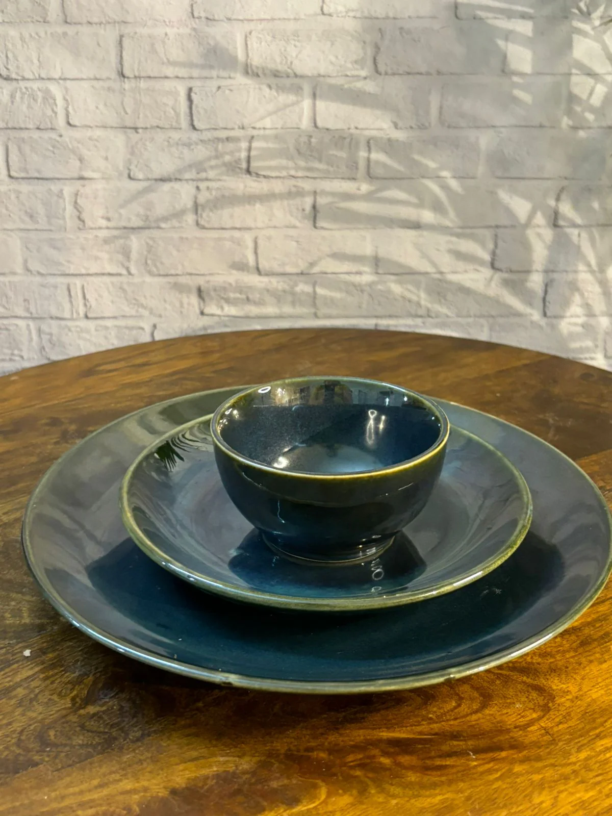 Olive Green Glaze Dinner Set (Set of 20) - Image 4